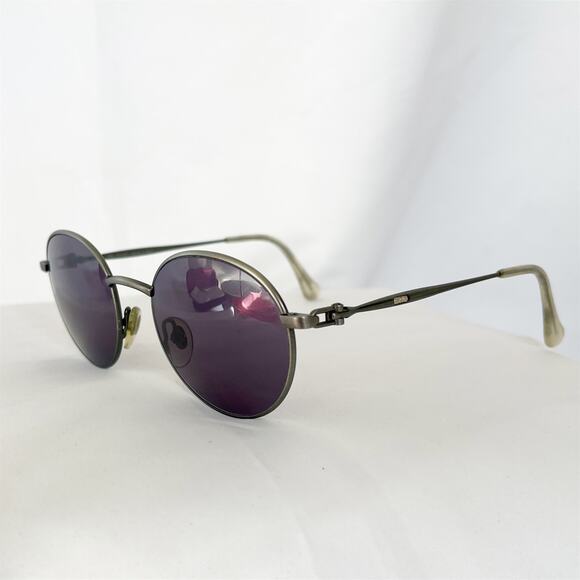 GUCCI Vintage GG Sunglasses Gray Violet Lens 1990s - Picture 9 of 10